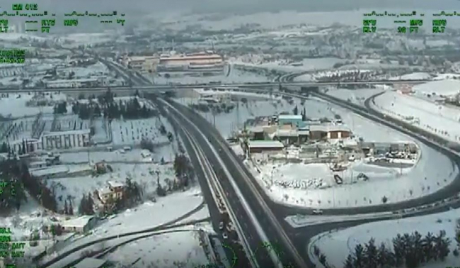 Gaziantep'in çetin kışı: Kenti beyaz örtü kapladı