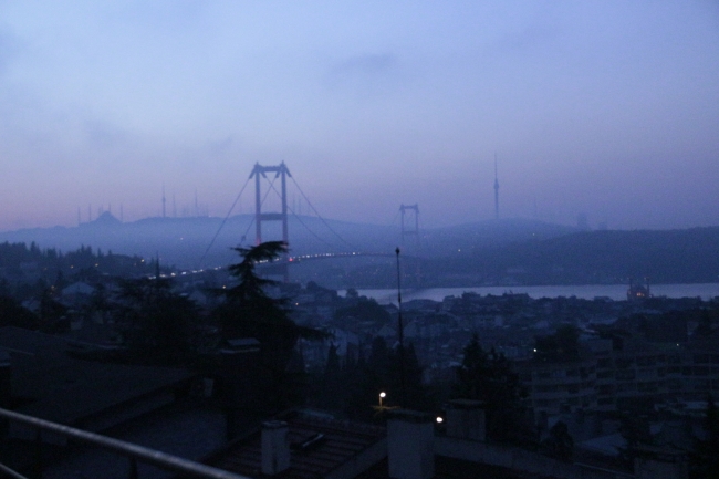 İstanbul'da sis etkisini gösteriyor