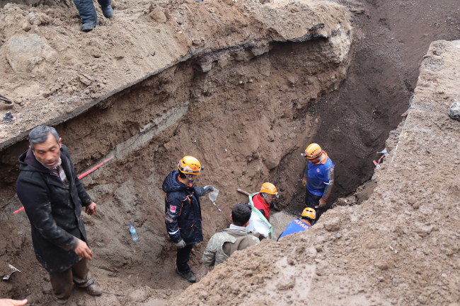 Kayseri'de bir işçi göçük altında kaldı
