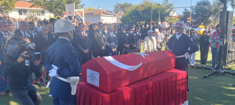 Türkiye kahraman şehitlerini uğurluyor