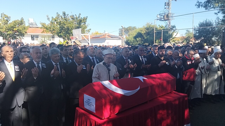 Türkiye kahraman şehitlerini uğurluyor