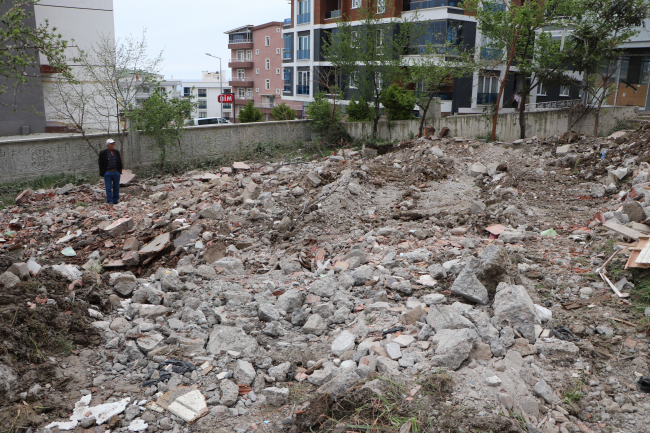 Adresi karıştıran operatör yanlış binayı yıktı