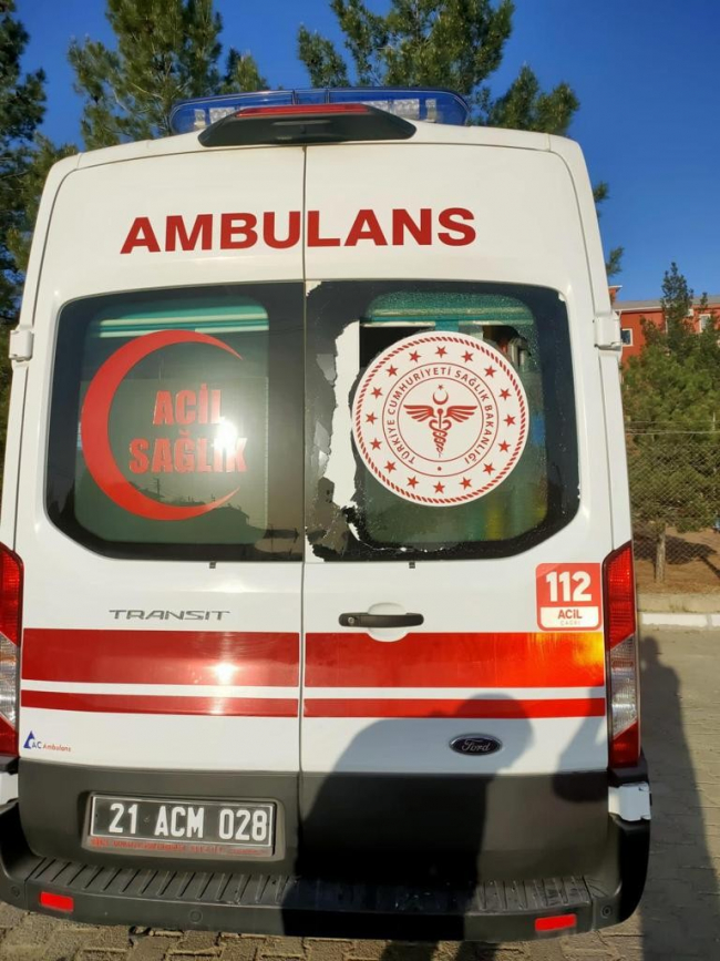 Diyarbakır'da sağlık çalışanlarına saldırı