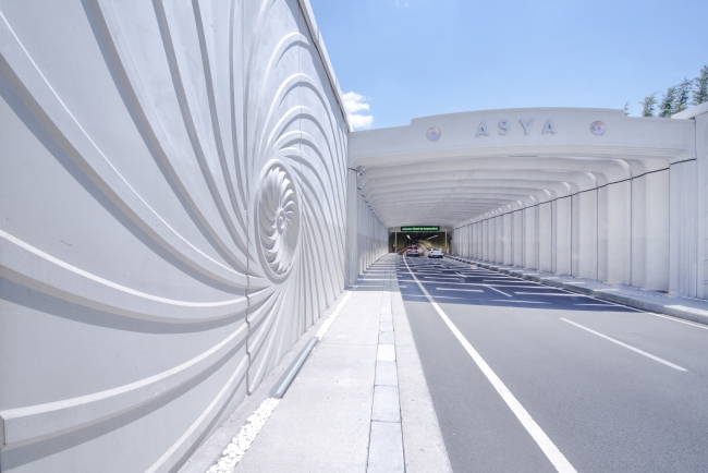 Avrasya Tüneli'nden 1 yılda 17,5 milyon araç geçti