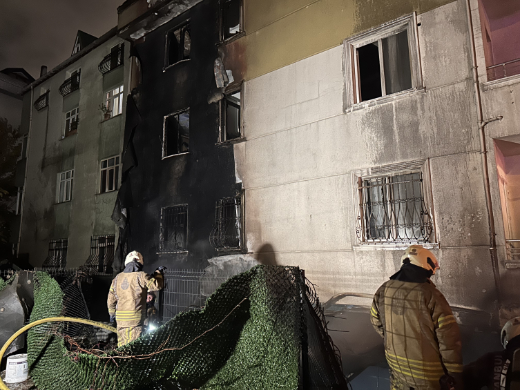 Ümraniye’de iş yerinde yangın