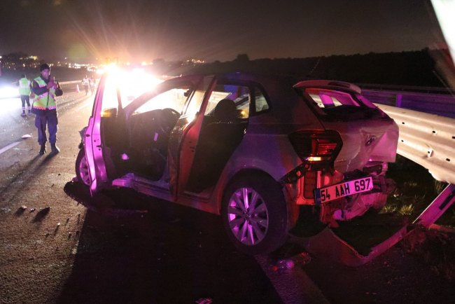 Kuzey Marmara Otoyolu'nda iki otomobil çarpıştı: 5 yaralı