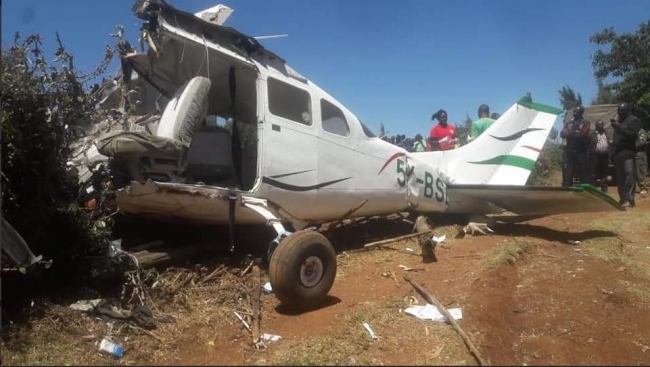 Kenya'da uçak düştü: 5 ölü