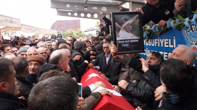Ozan Arif son yolculuğuna uğurlandı