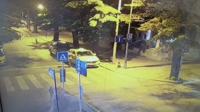 Scooterlı polis kapkaççıyı kıskıvrak yakaladı