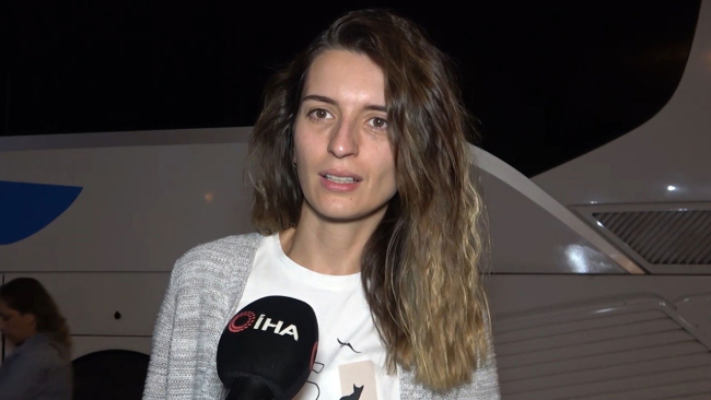 40 can hiçe sayıldı, yolcular polisi aradı: Direksiyon dönmüyor