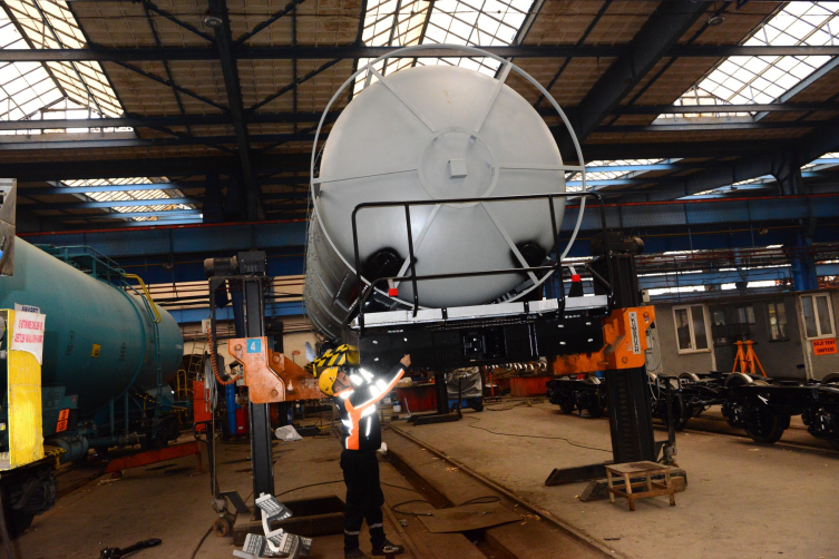 Milli Savunma Bakanlığına 41 akaryakıt ve ikmal vagonu üretilecek