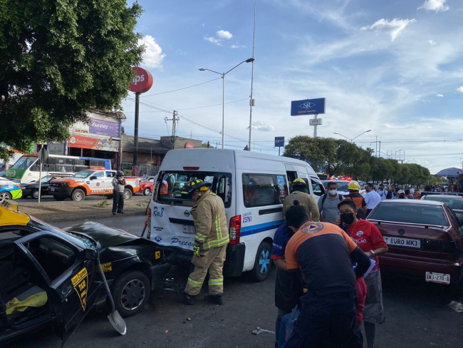 Meksika’da zincirleme trafik kazası: 50 yaralı