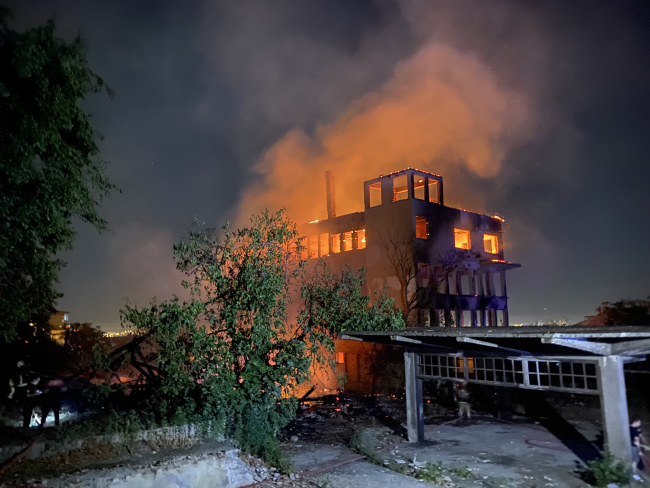 Bursa'da tarihi fabrikada yangın