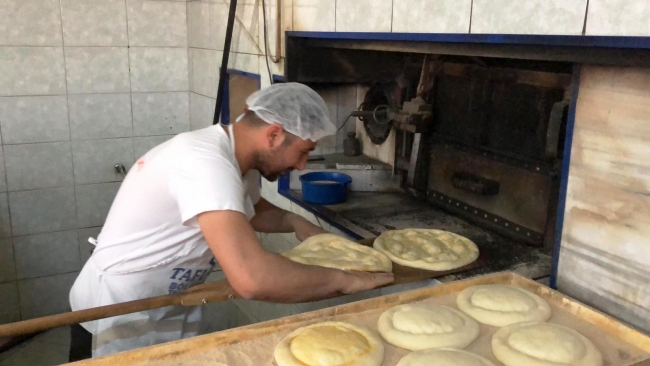 Ramazan pidelerini 200 derecede oruç tutarak yapıyorlar