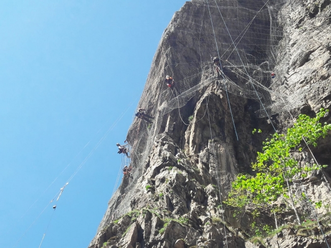 Sümela Manastırı'nda en zor görevler endüstriyel dağcı ekibinindi