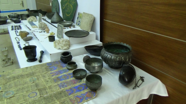 Yurt dışına kaçırılmaya çalışılan tarihi eserler kurtarıldı