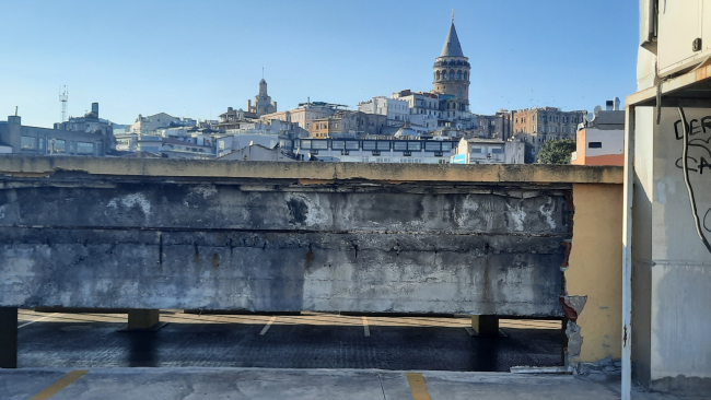 İstanbul'un ilk katlı otoparkı yıkılıyor