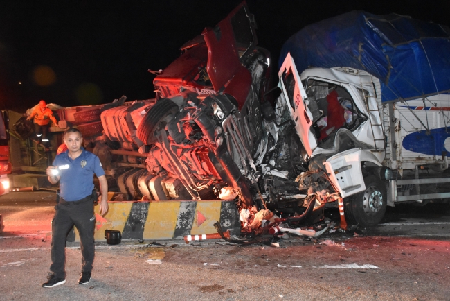 Kırıkkale'de trafik kazası: 2 ölü, 16 yaralı