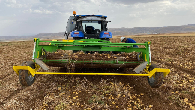 Gümüşhane’de patates hasadı devam ediyor