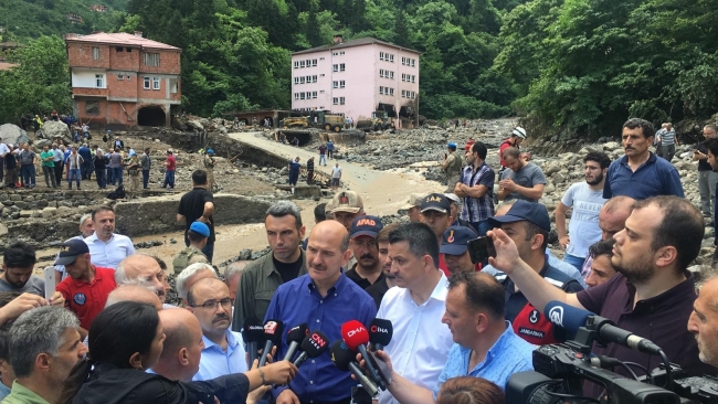 Araklı'da sel felaketinde hayatını kaybedenlerin sayısı 7'ye yükseldi