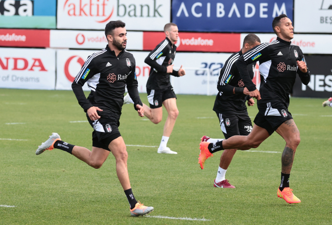 Beşiktaş'ta Ahmet Nur Çebi'den futbolculara destek