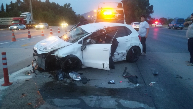 Sürücülerin gişe inadı kazaya neden oldu