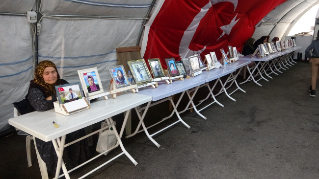 Evlat nöbeti 1186 gündür sürüyor