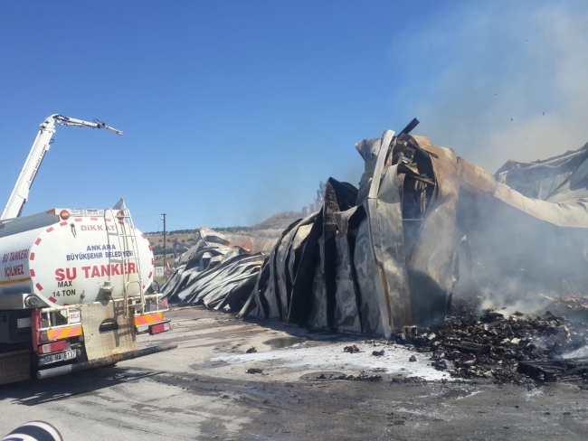 Ankara'da depo yangını