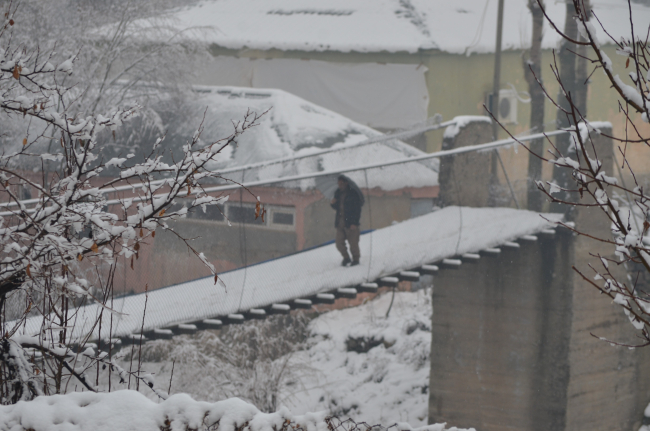 Şırnak'ta kapanan köy yolları tekrar ulaşıma açıldı