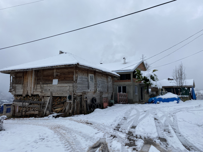 Bartın'ın yüksekleri beyaza büründü