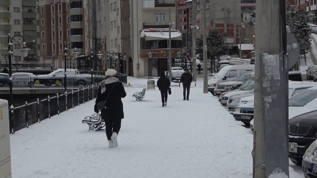 Gümüşhane kent merkezine yılın ilk karı şubatta düştü