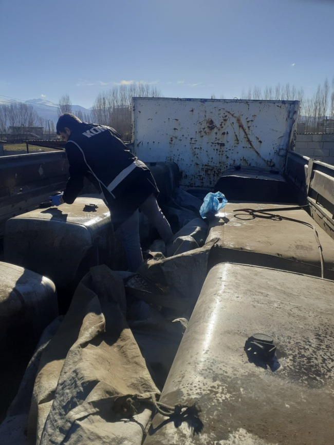 Iğdır'da 6 ton kaçak akaryakıt ele geçirildi