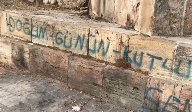 Aspendos Köprüsü'nde çirkin görüntü