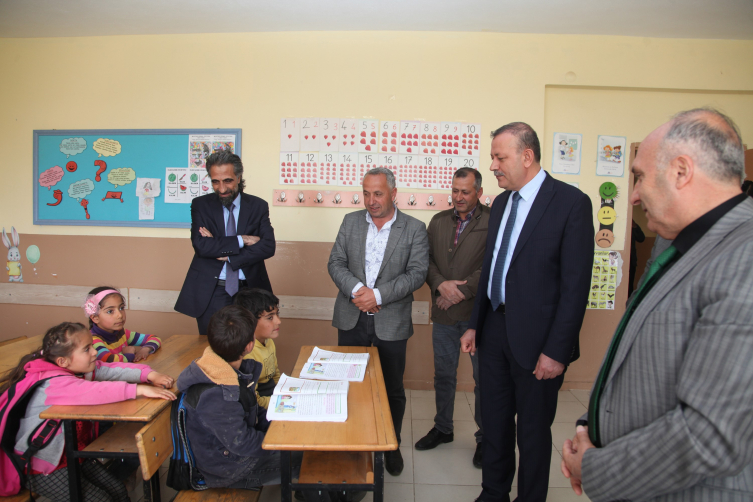 Köy okulunda robotik kodlama sınıfı kuruldu