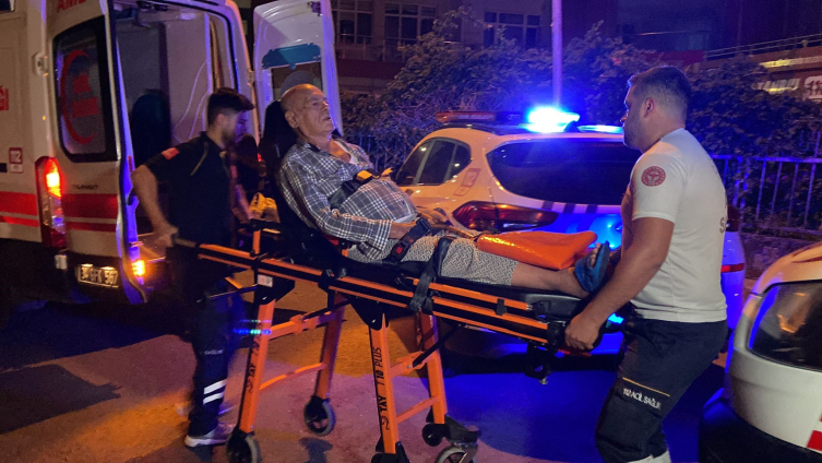 Yaşlı bakım merkezinde yangın: Hastalar tahliye edildi