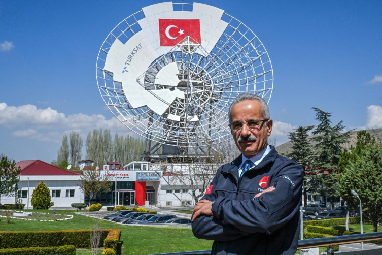 Bakan Uraloğlu: Türksat 6A üzerinden 69 televizyon kanalına hizmet sunuyoruz