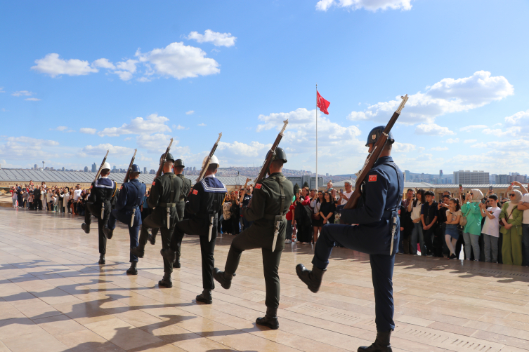 Ramazan Bayramı tatilinde 209 bin kişi Anıtkabir'i ziyaret etti