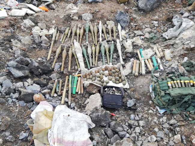 Pençe-Kilit Operasyonu'nda çok sayıda silah ve mühimmat ele geçirildi