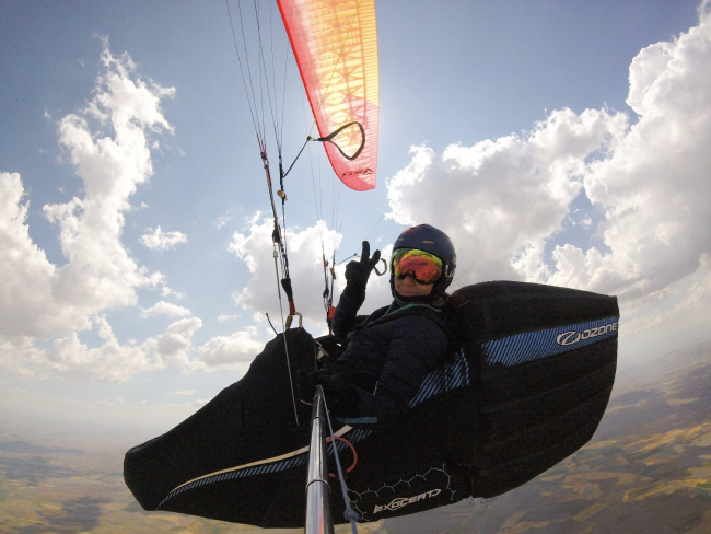 Milli paraşütçü Merve Arslan'dan kadınlara 'uçun' tavsiyesi