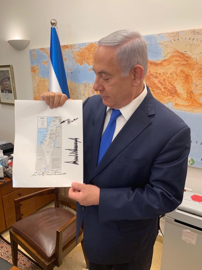 Kushner'den Netanyahu'ya Trump imzalı Golan haritası