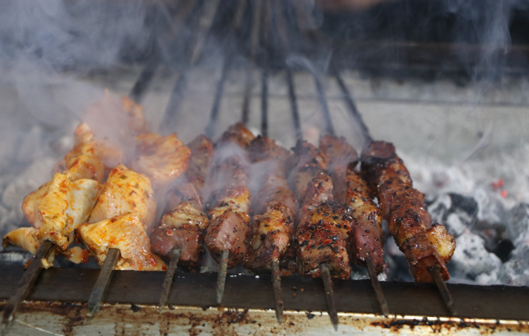 Diyarbakır’ın tescilli ciğer kebabına bayramda yoğun ilgi