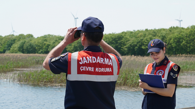 Jandarma personeli HAYDİ Projesi kapsamında önemli görevler üstleniyor. Foto: TRT Haber