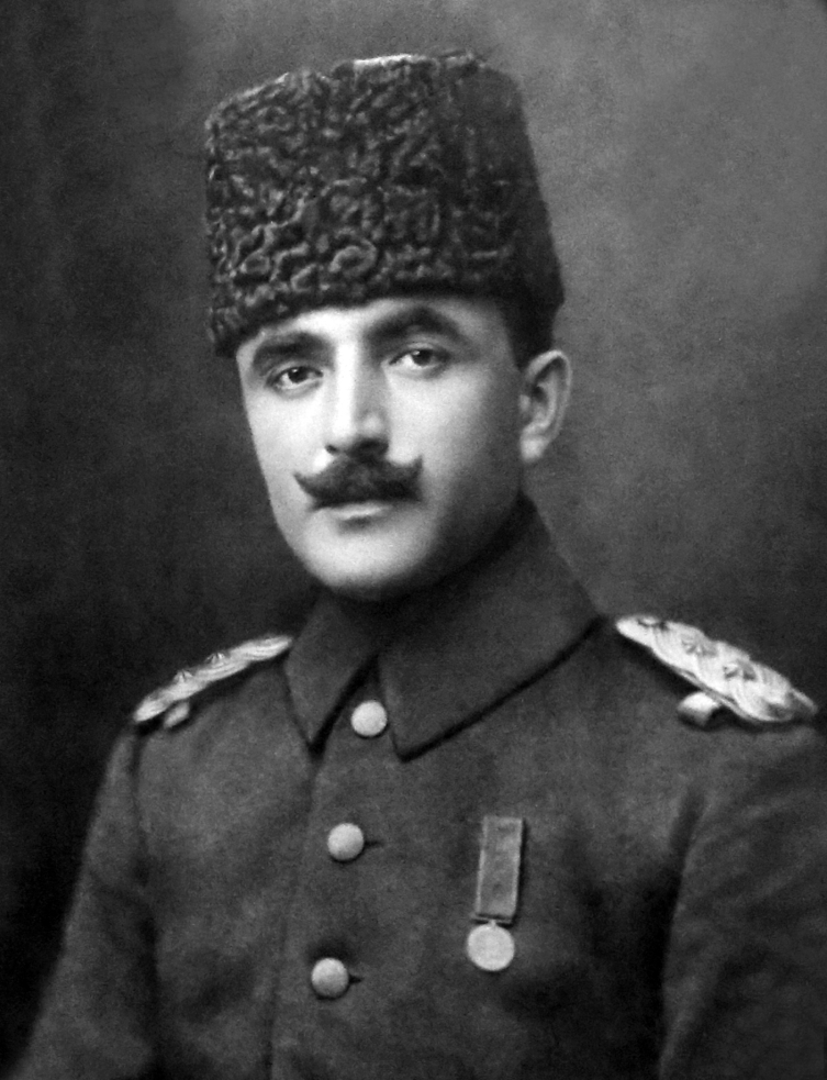 Zamana sığmayan 41 yıl: Enver Paşa