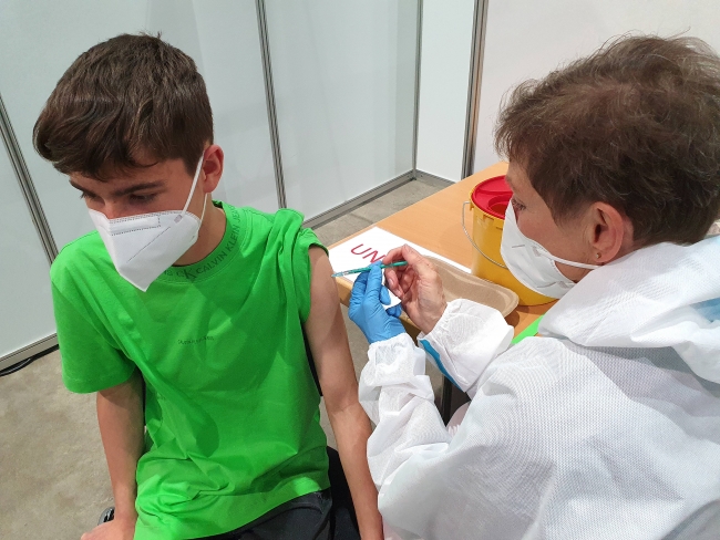 Bilim Kurulu üyesinden açıklama: Toplumsal bağışıklık için çocukların da aşılanması önemli