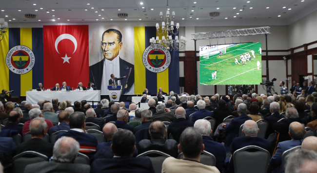 Ali Koç: VAR'ı Türk hakemlerinden kurtarmalıyız