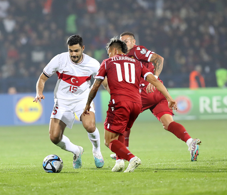 Milli futbolcu Ozan Kabak'ın gözü Almanya'daki EURO 2024'te