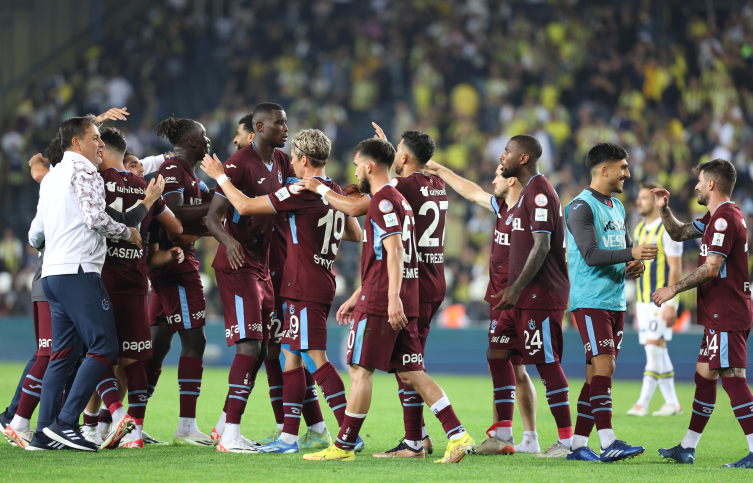 Fenerbahçe liderliği Galatasaray'a kaptırdı