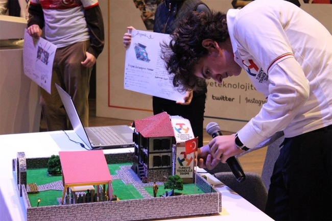 Geleceğin yıldızları Deneyap Teknoloji Atölyeleri'nde yetişecek