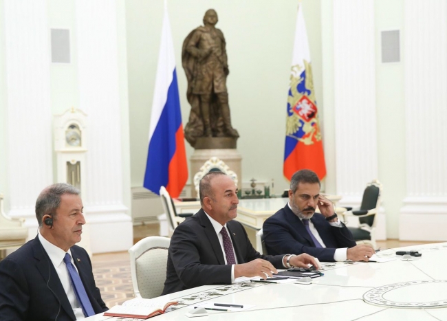 Putin: Türkiye ile ilişkilerimiz derinleşiyor