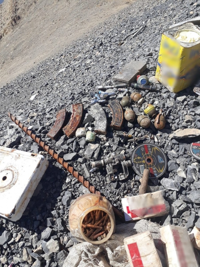 Komandolardan 3 bin metrede operasyon